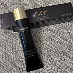 cle de peau Correcting Cream Veil